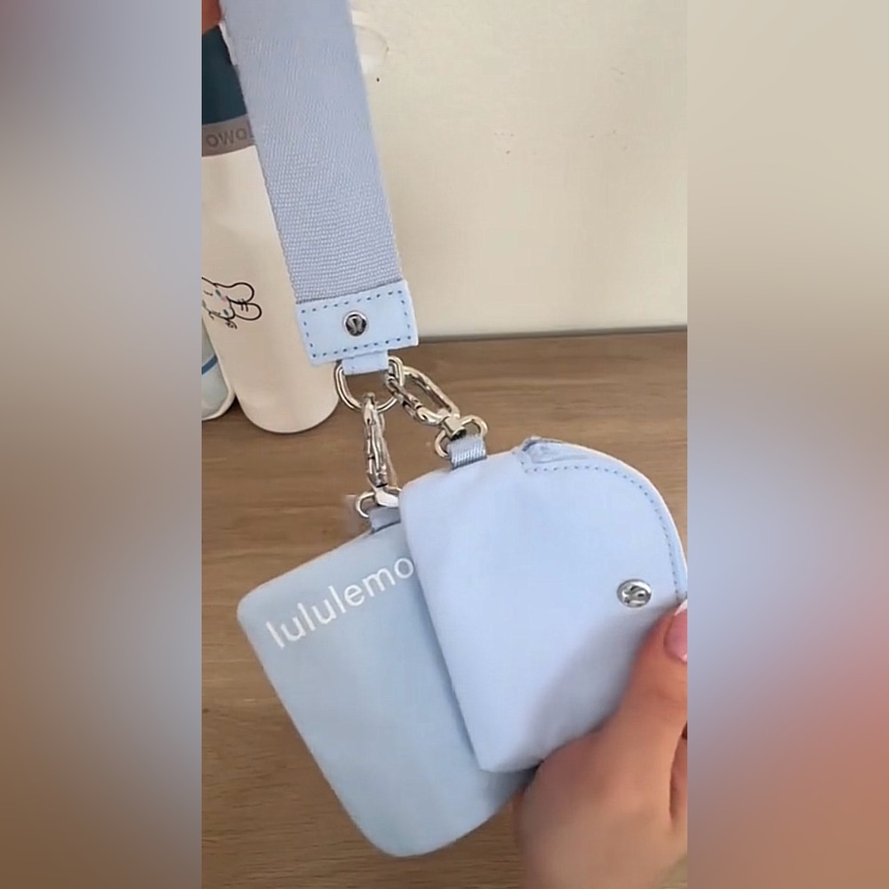 Lululemon Dual Pouch Wristlet